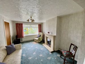 Lounge- click for photo gallery